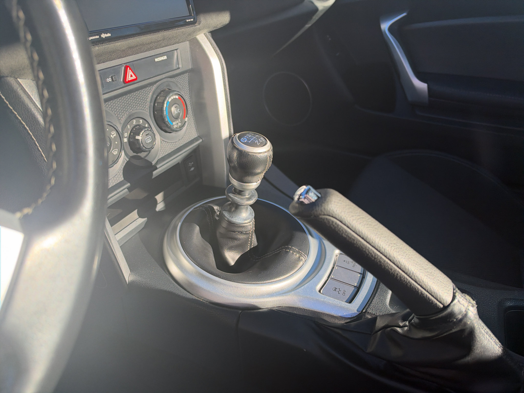 Used 2017 Toyota 86 RWD image 9