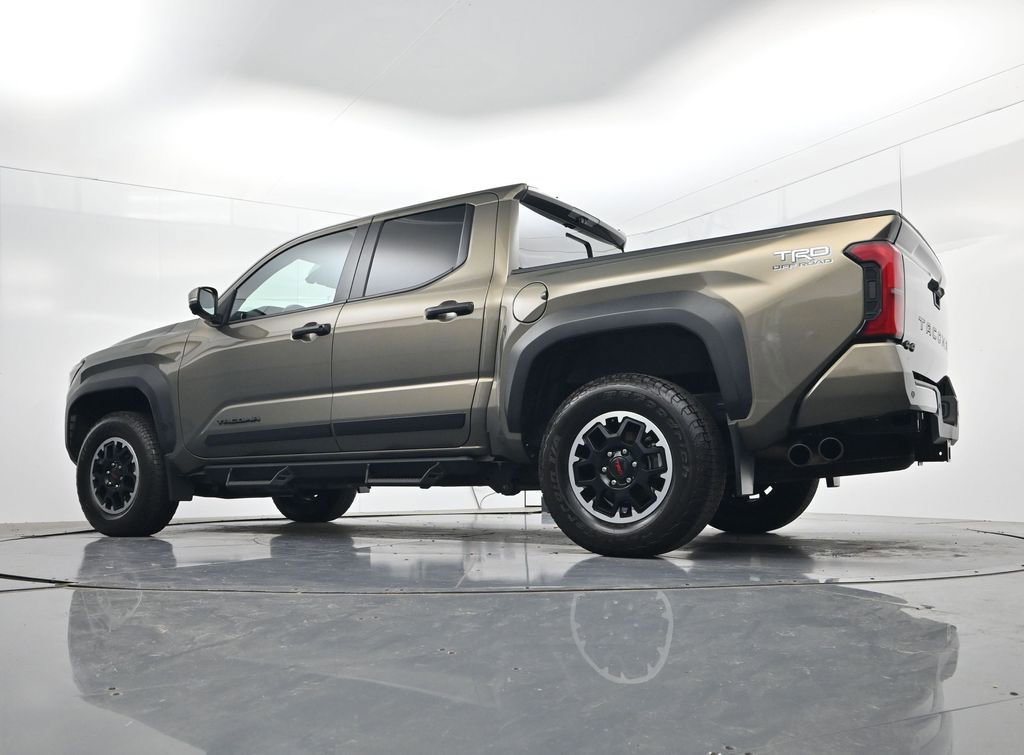 Used 2024 Toyota Tacoma TRD Off-Road w/ TRD Off Road Premium Package AWD/4WD image 50