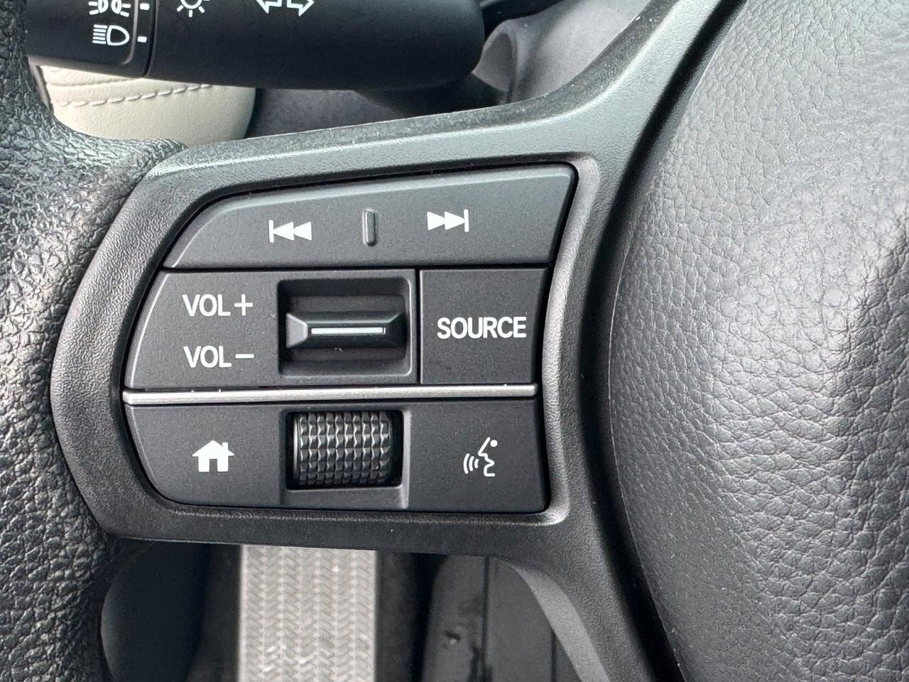 Used 2023 Honda HR-V LX image 20