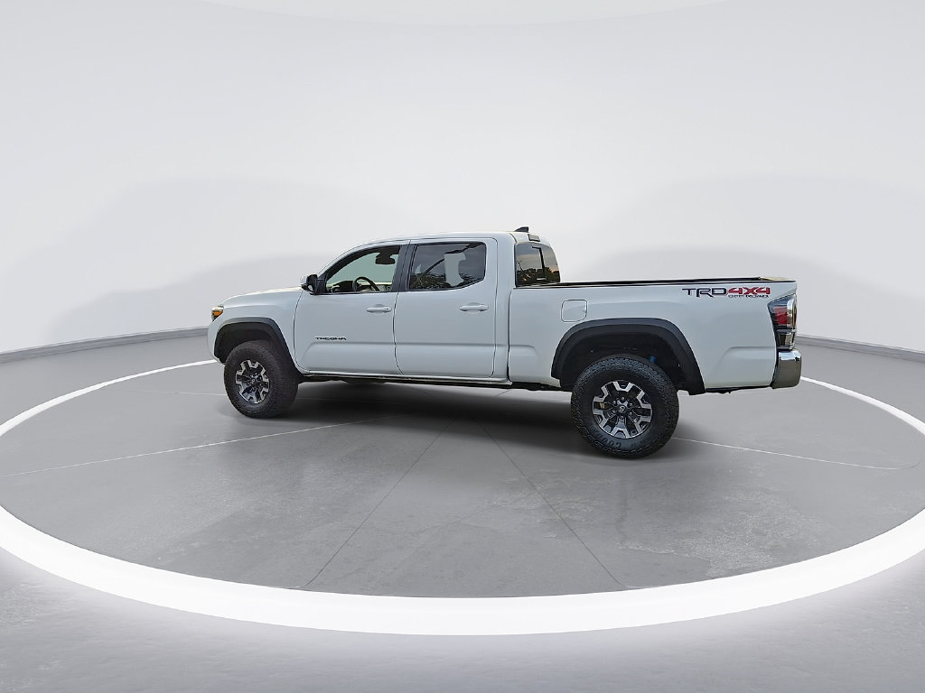 Certified 2022 Toyota Tacoma TRD Off-Road AWD/4WD image 7