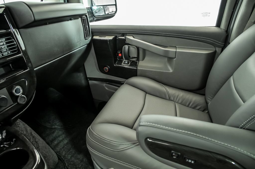 New 2026 GMC Savana 2500 w/ Driver Convenience Package RWD image 17