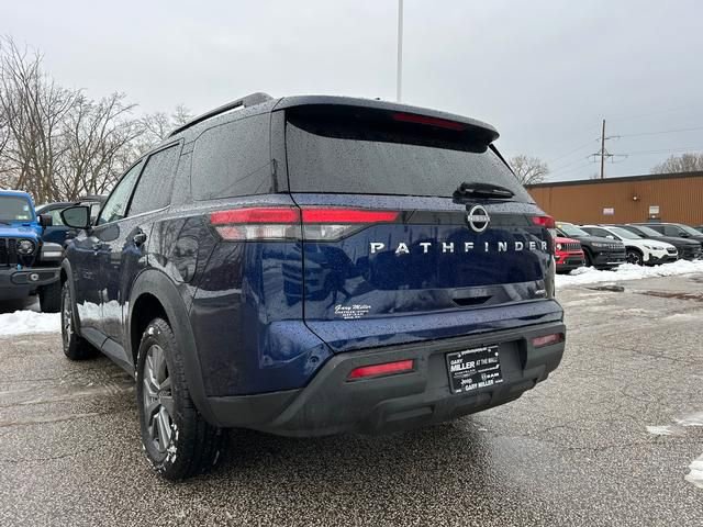Used 2025 Nissan Pathfinder SV AWD/4WD image 5
