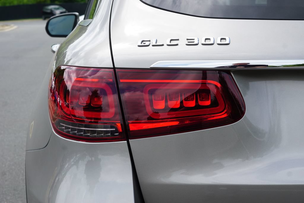 Certified 2020 Mercedes-Benz GLC 300 4MATIC image 17