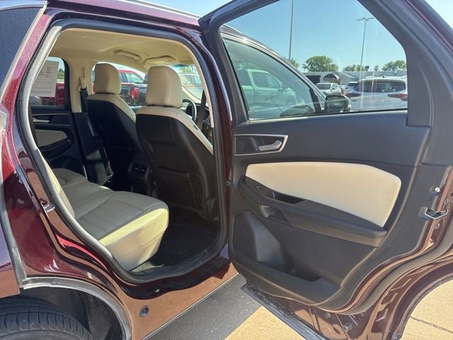 Used 2020 Ford Edge SEL w/ Convenience Package AWD/4WD image 19