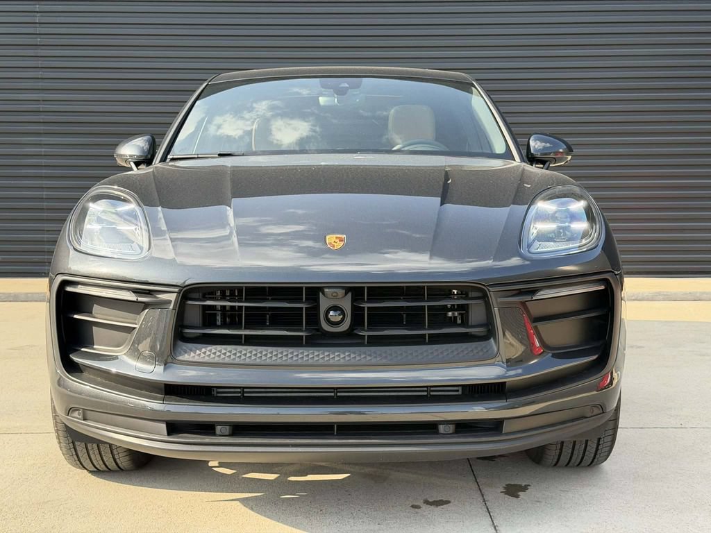 New 2026 Porsche Macan AWD/4WD image 9
