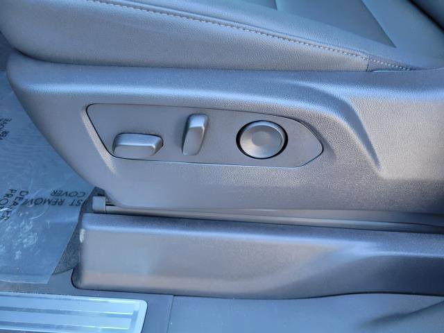 New 2026 GMC Sierra 2500 SLT w/ SLT Convenience Package image 21