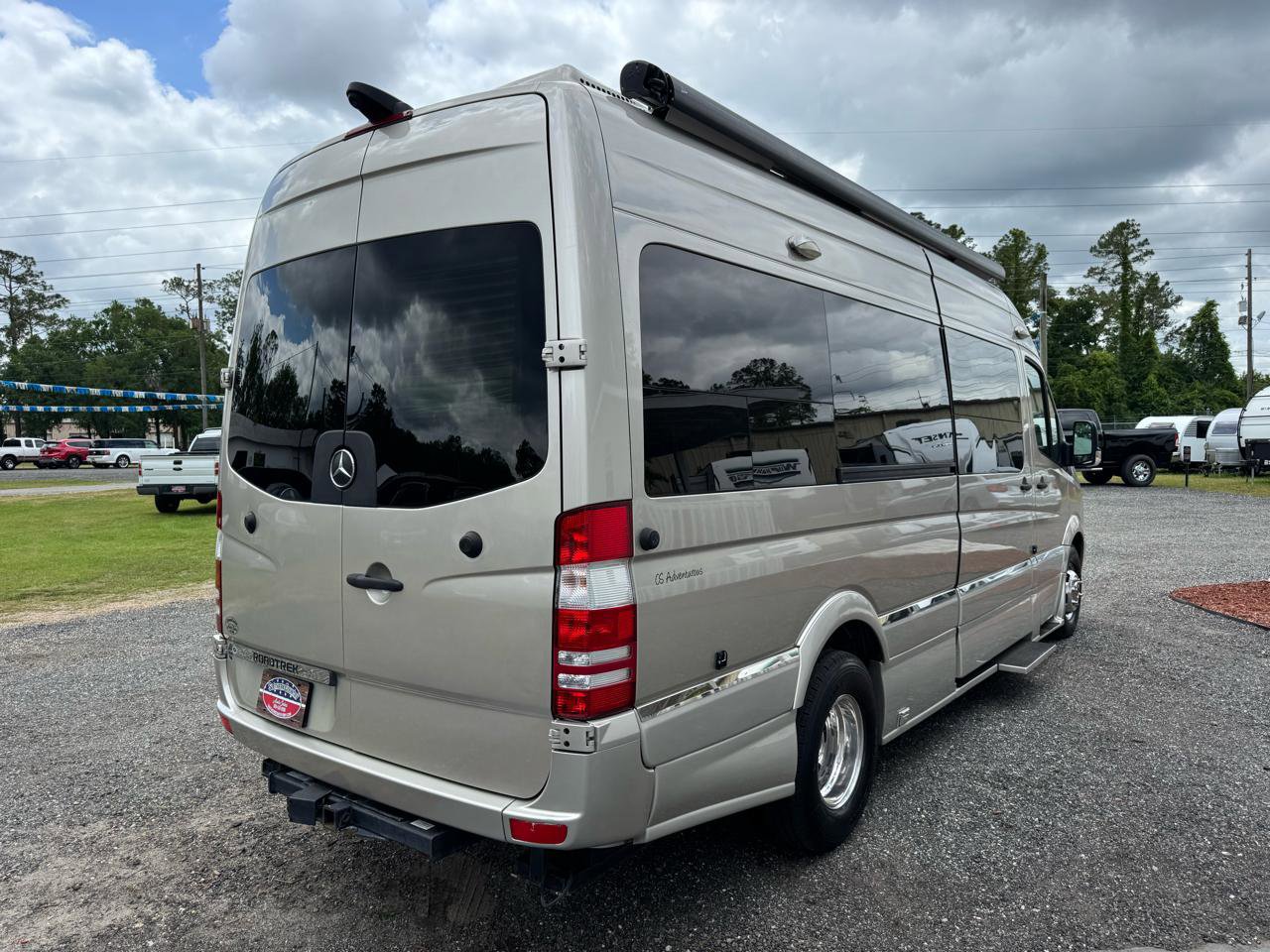 Used 2017 Mercedes-Benz Sprinter 3500 image 5