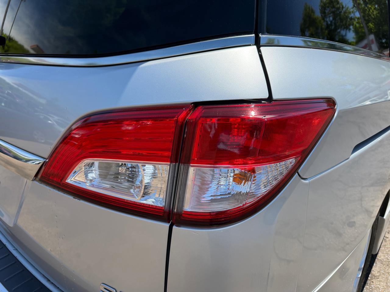 Used 2011 Nissan Quest SL w/ Protection Pkg FWD image 12