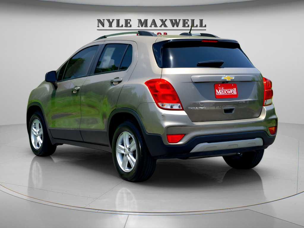Used 2022 Chevrolet Trax LT w/ LT Convenience Package AWD/4WD image 8