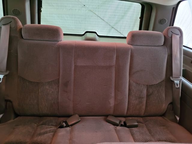 Used 2005 Chevrolet Suburban LS w/ Preferred Equipment Group image 37