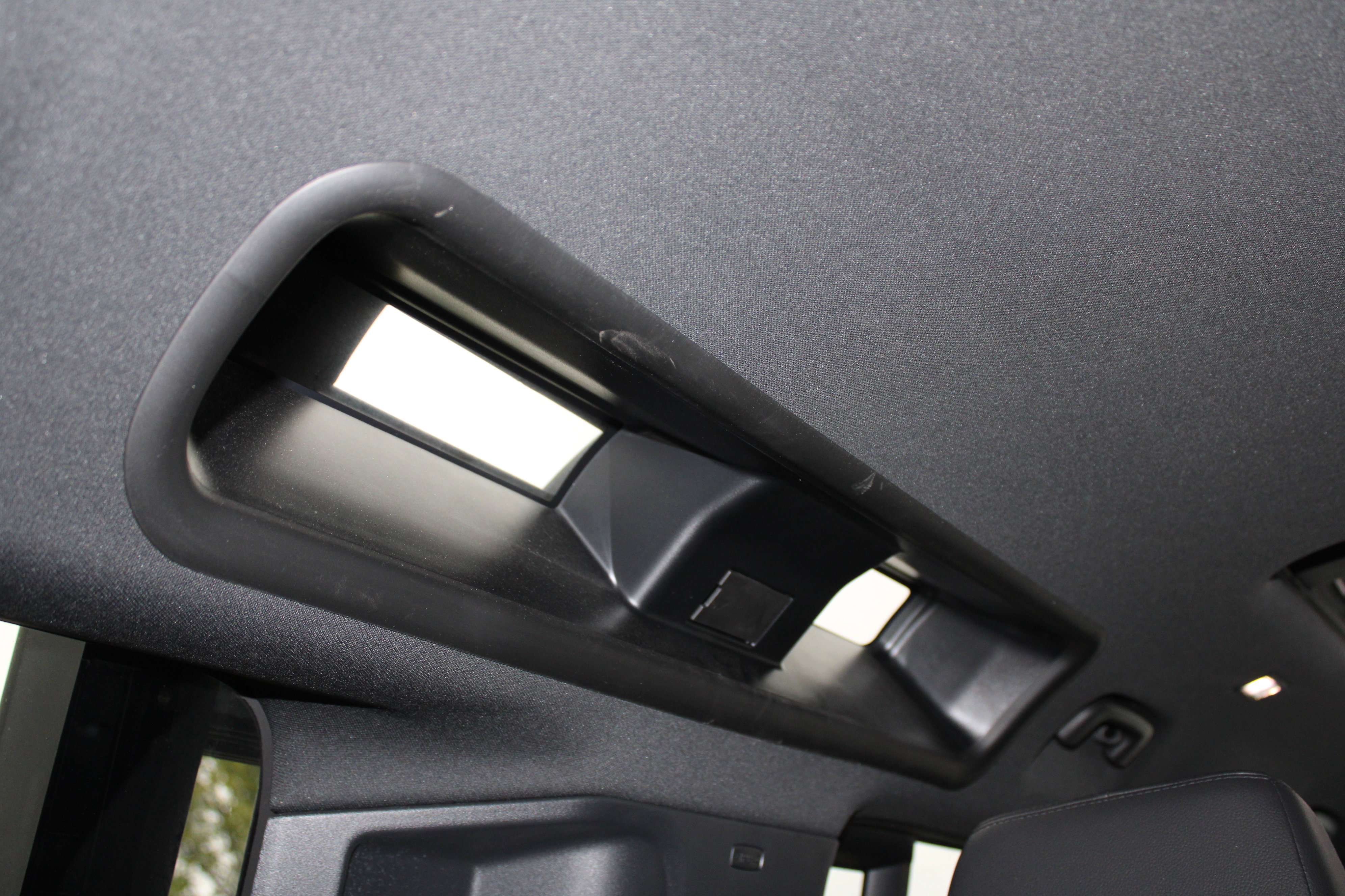 Used 2024 Land Rover Defender 110 S image 59