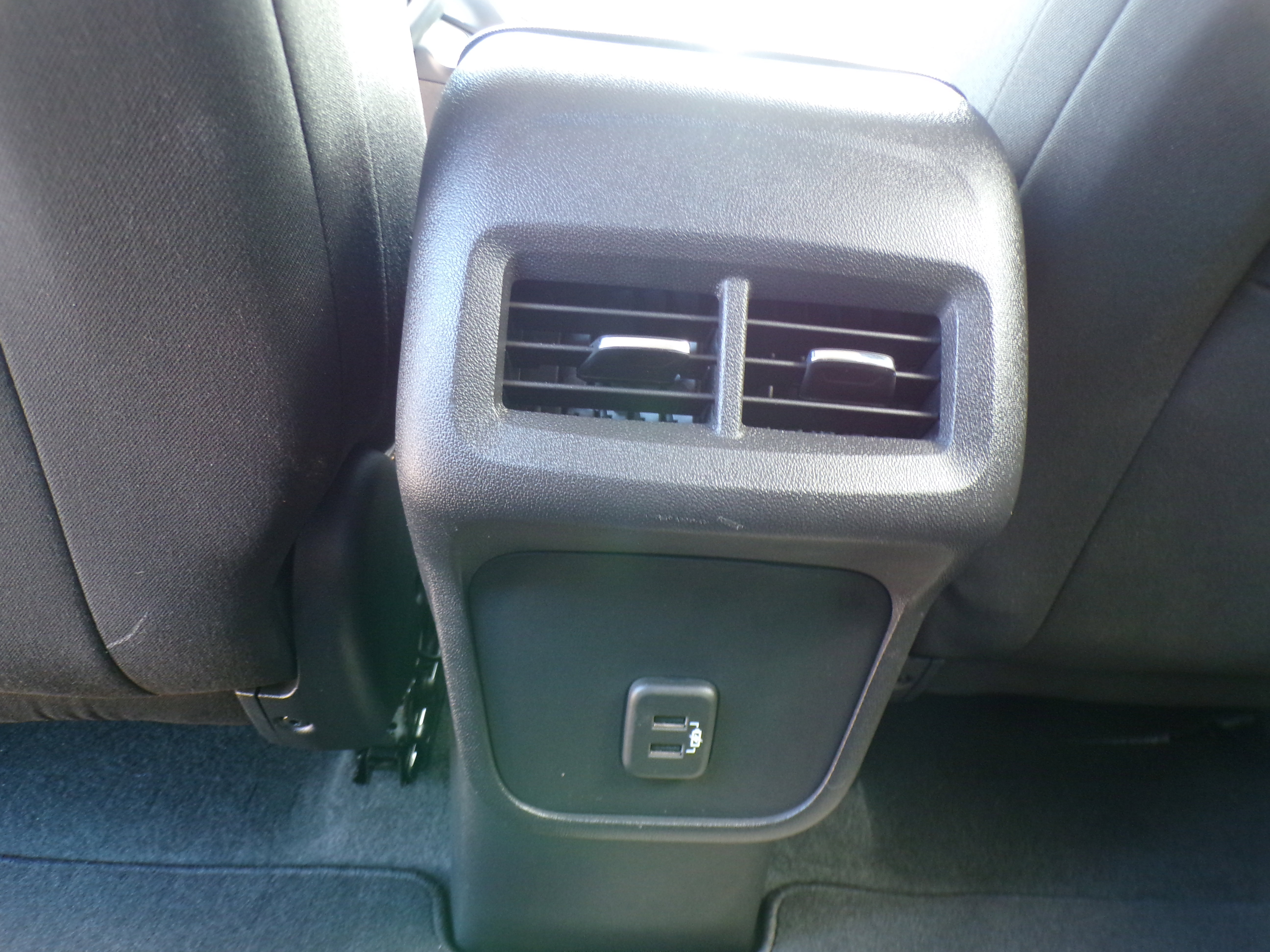 Used 2023 Chevrolet Equinox LT image 25