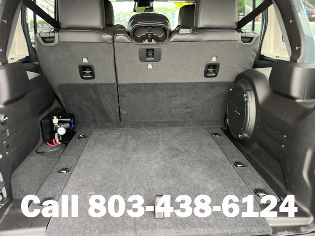 Used 2026 Jeep Wrangler Unlimited Sahara AWD/4WD image 27