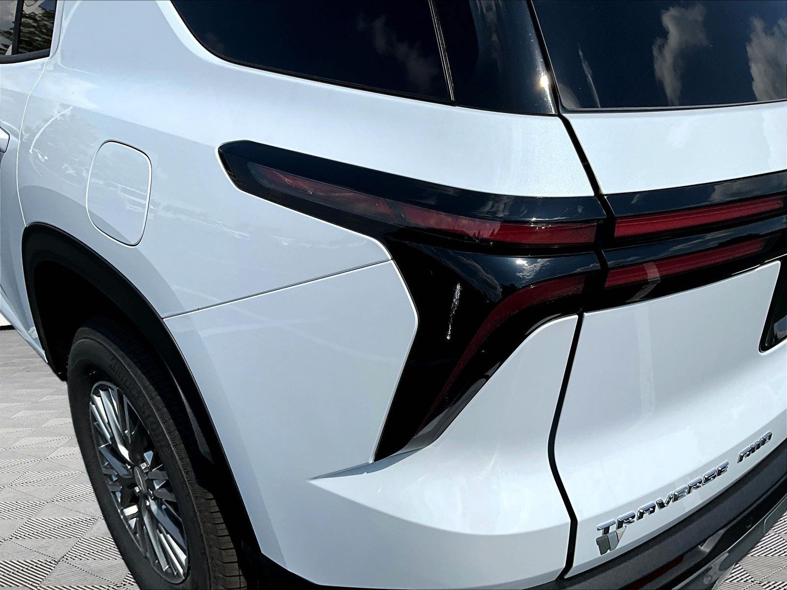New 2027 Chevrolet Traverse LT w/ Driver Confidence Package AWD/4WD image 15