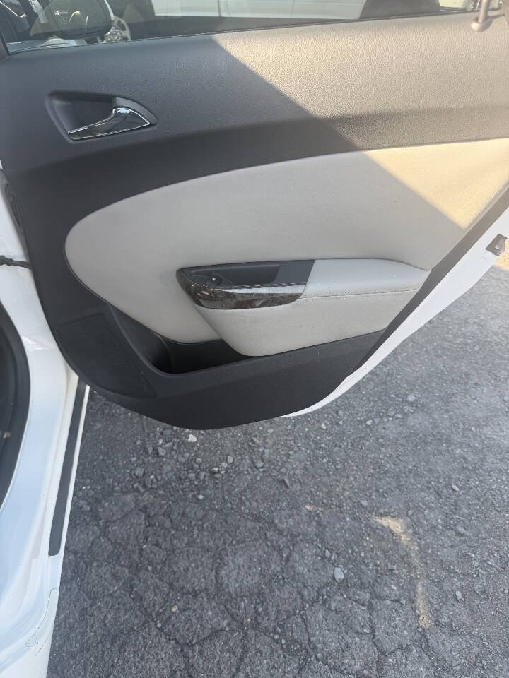 Used 2013 Buick Verano Convenience FWD image 15