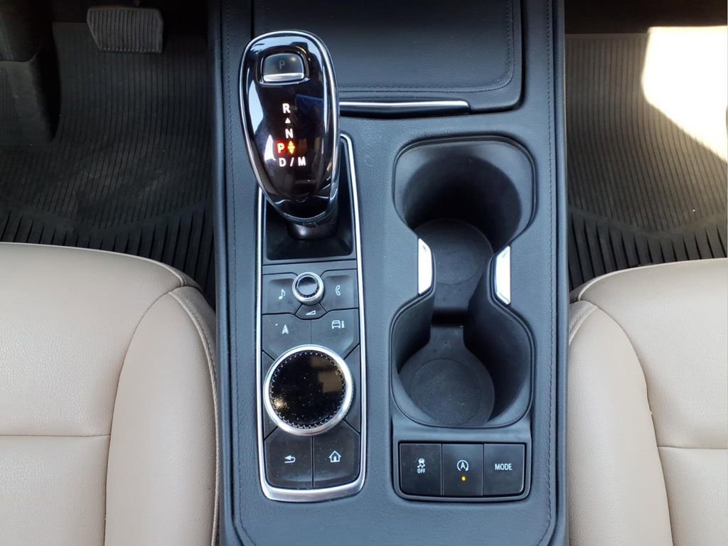Used 2024 Cadillac XT4 Luxury w/ Cold Weather Package image 20