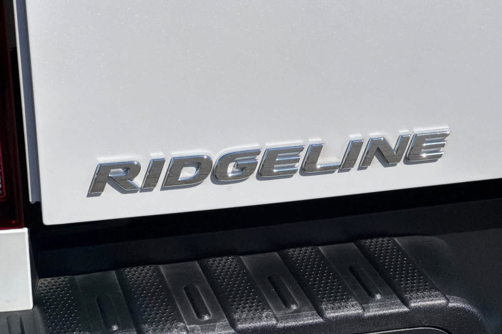 Used 2023 Honda Ridgeline Black Edition image 32