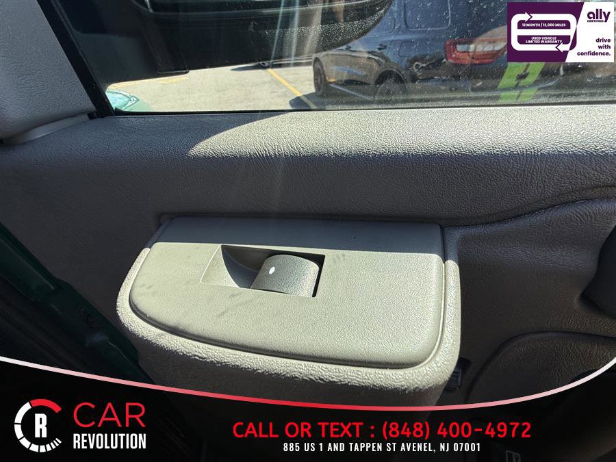 Used 2019 Chevrolet Express 3500 LS RWD image 31
