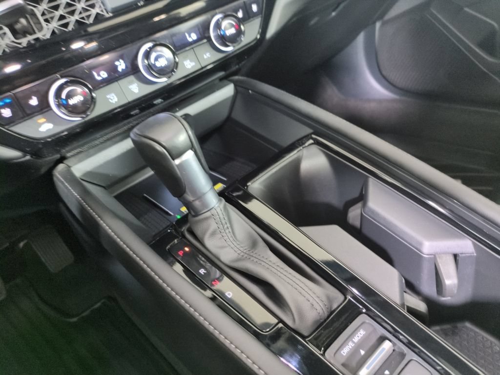 Certified 2025 Honda Accord Touring image 27