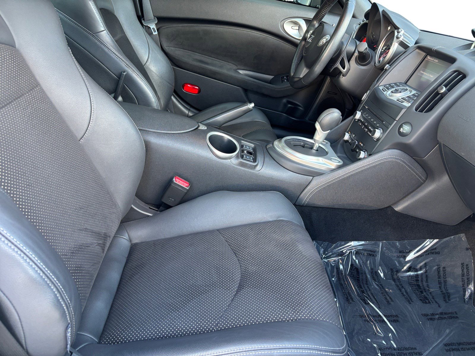 Used 2020 Nissan 370Z Touring Sport RWD image 15