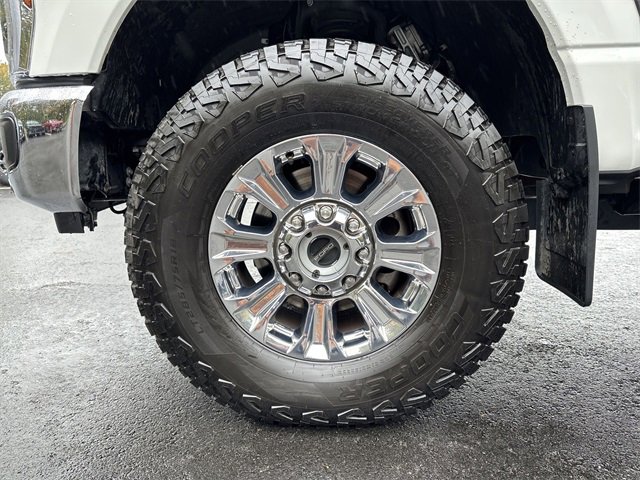 Used 2024 Ford F250 XLT w/ Black Appearance Package image 10