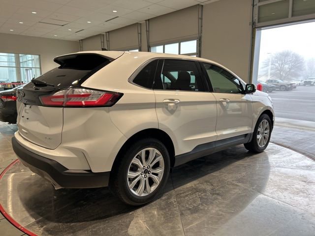 Used 2023 Ford Edge Titanium AWD/4WD image 7