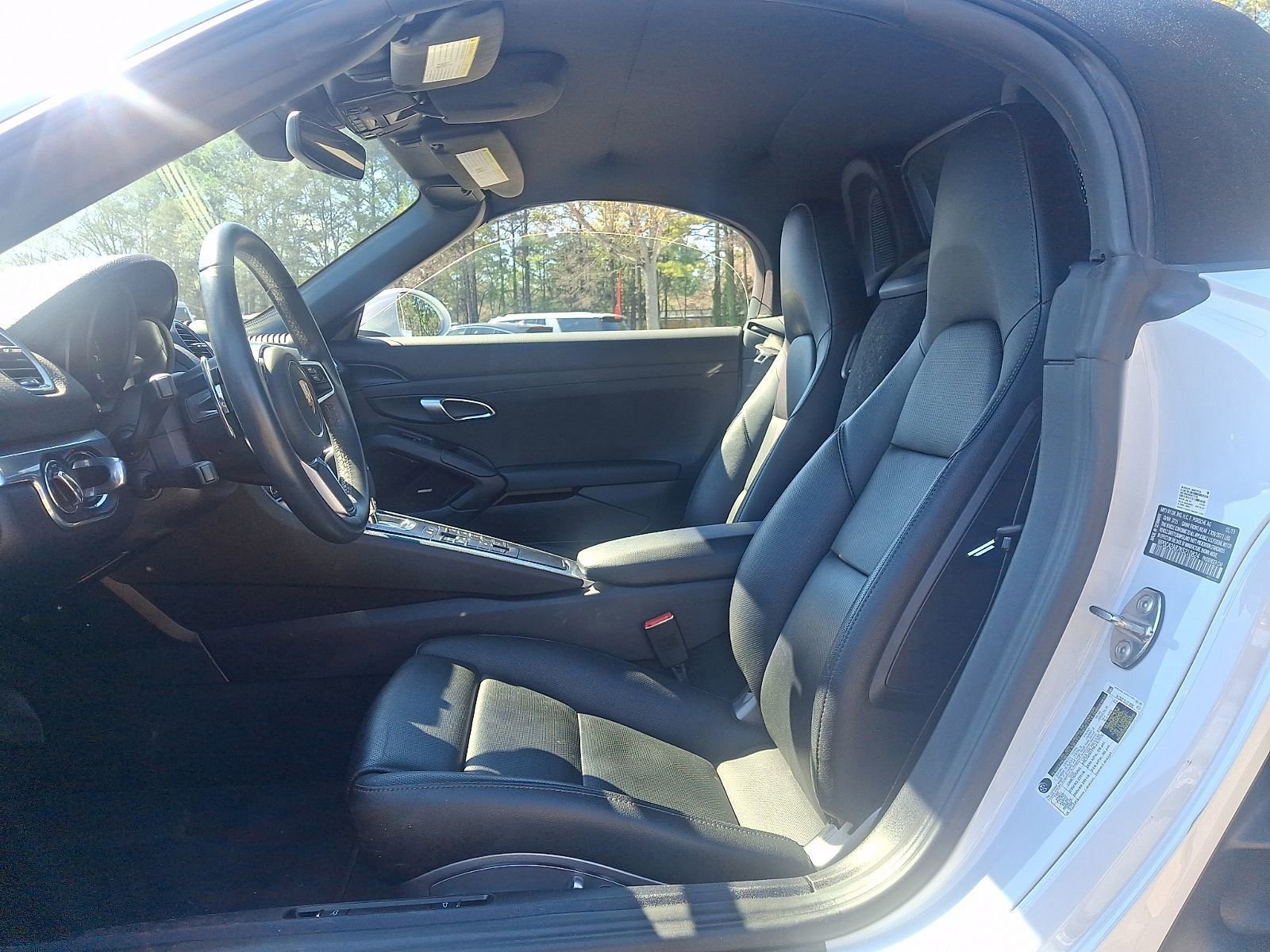 Used 2019 Porsche 718 Boxster RWD image 12