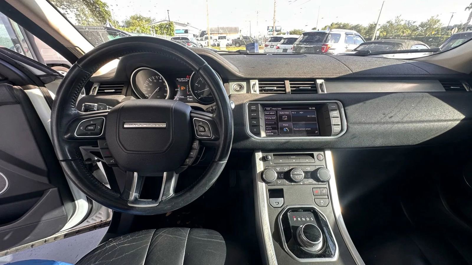 Used 2014 Land Rover Range Rover Evoque Pure Plus image 11