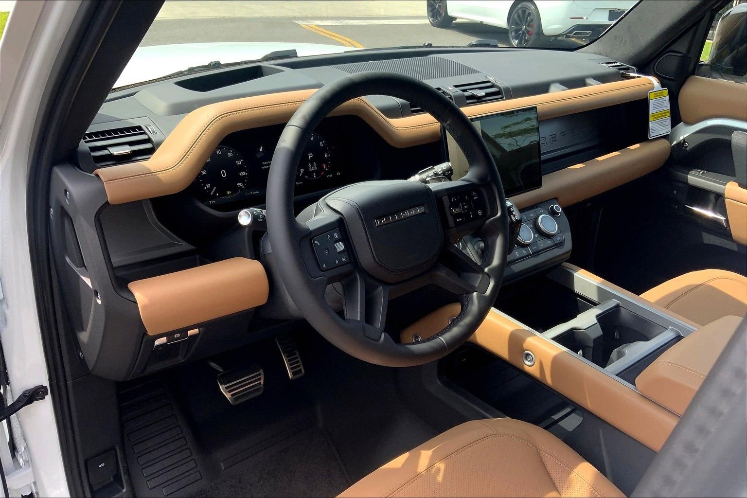 Used 2025 Land Rover Defender 130 V8 image 8