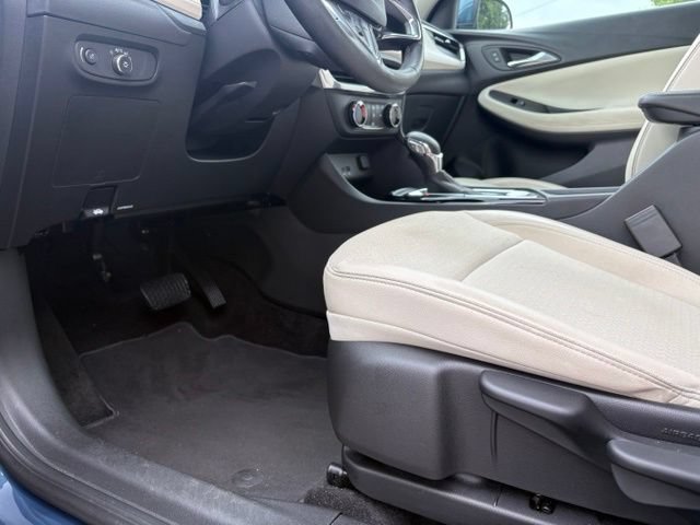 Certified 2024 Buick Encore GX Preferred FWD image 30