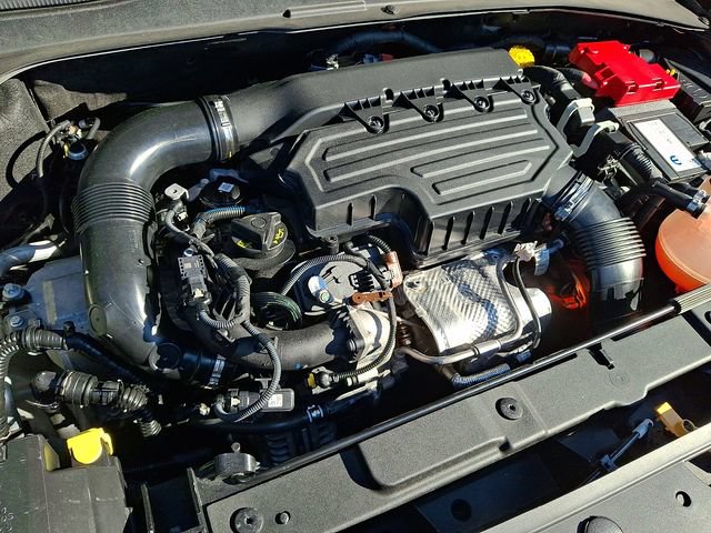 Used 2023 Jeep Renegade Latitude AWD/4WD image 28
