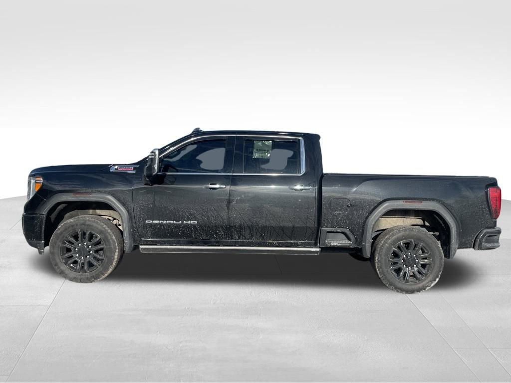Used 2021 GMC Sierra 3500 Denali w/ Denali Black Diamond Edition image 2