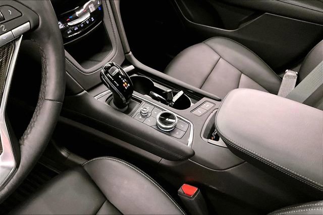 Used 2023 Cadillac XT6 Sport w/ Technology Package AWD/4WD image 17