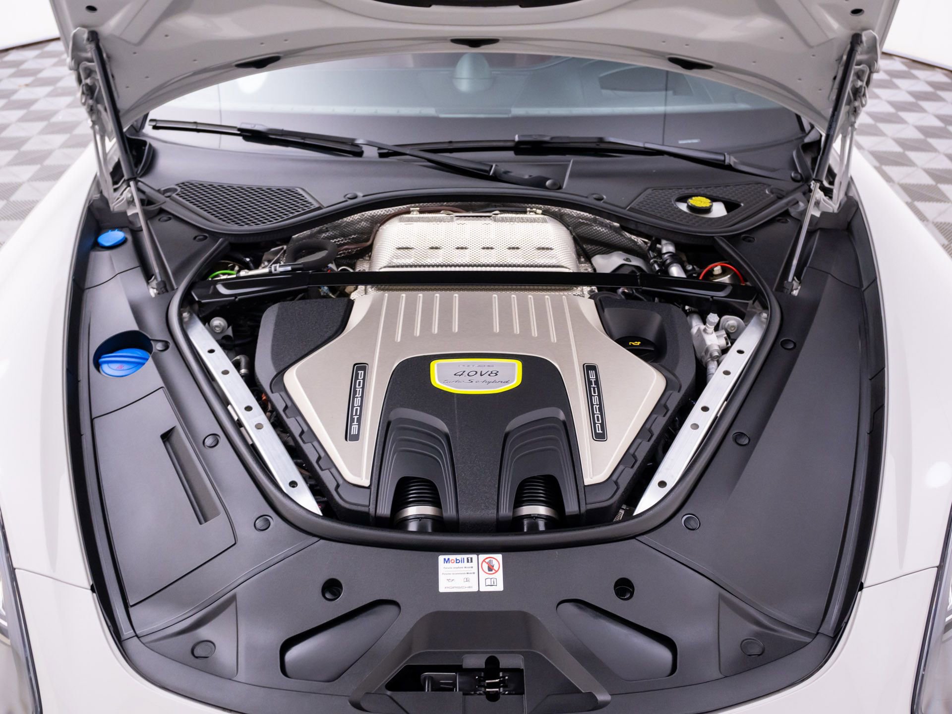 Used 2023 Porsche Panamera Turbo S w/ Assistance Package image 29