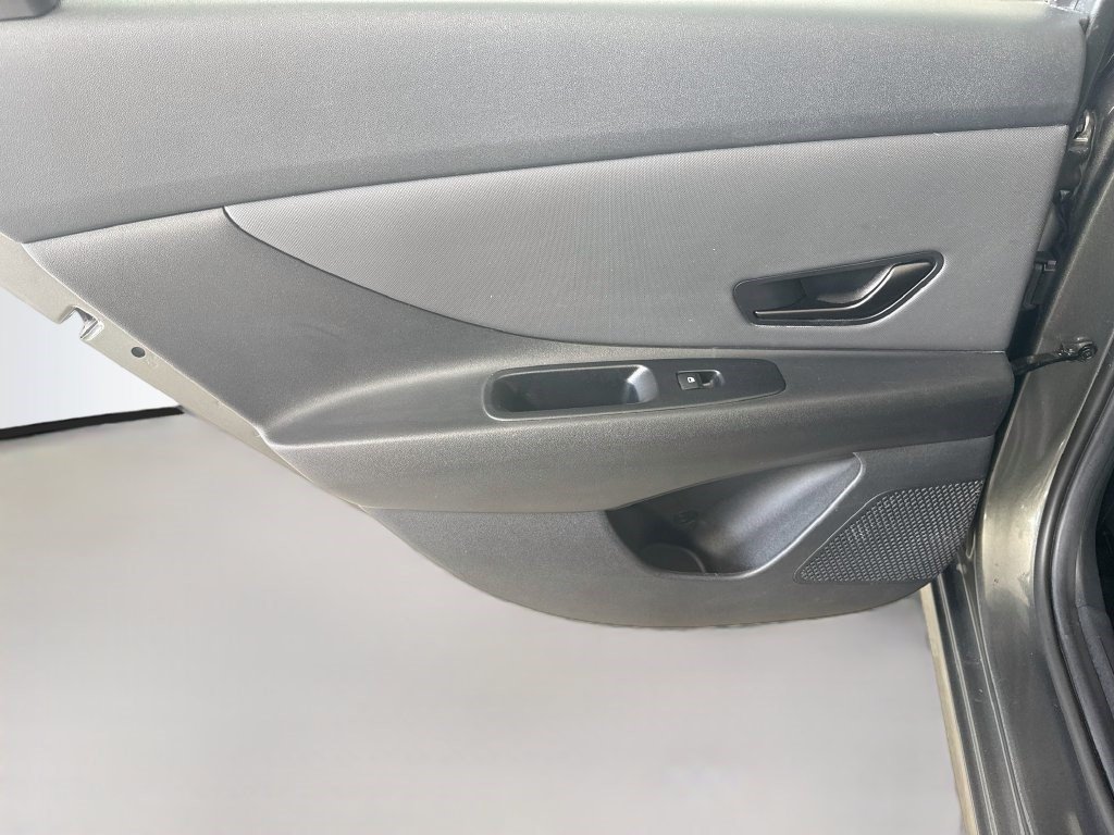 Used 2026 Hyundai Elantra Sport FWD image 25