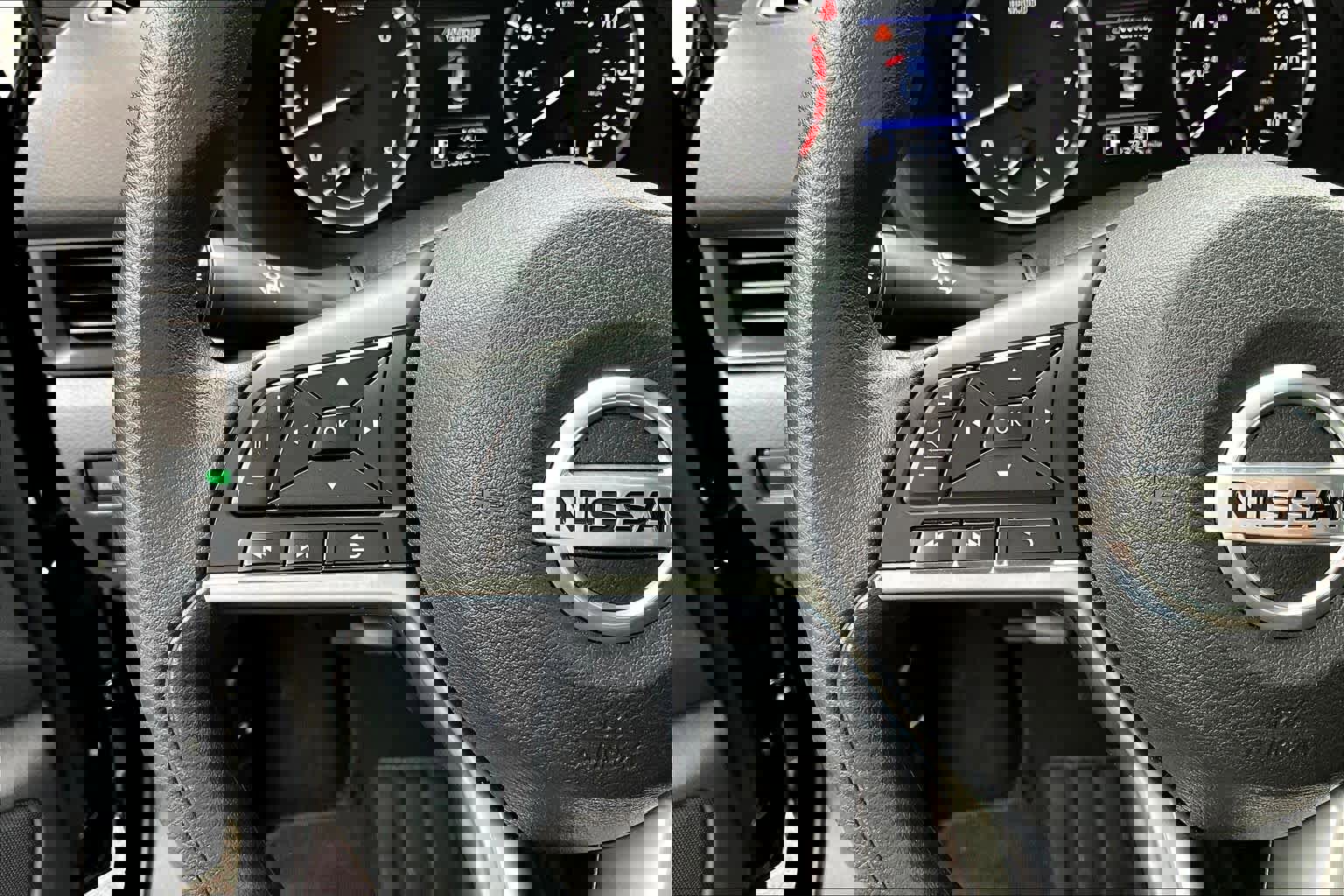 Used 2023 Nissan Sentra S image 21