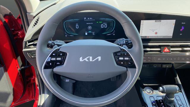 New 2026 Kia Niro FWD image 16