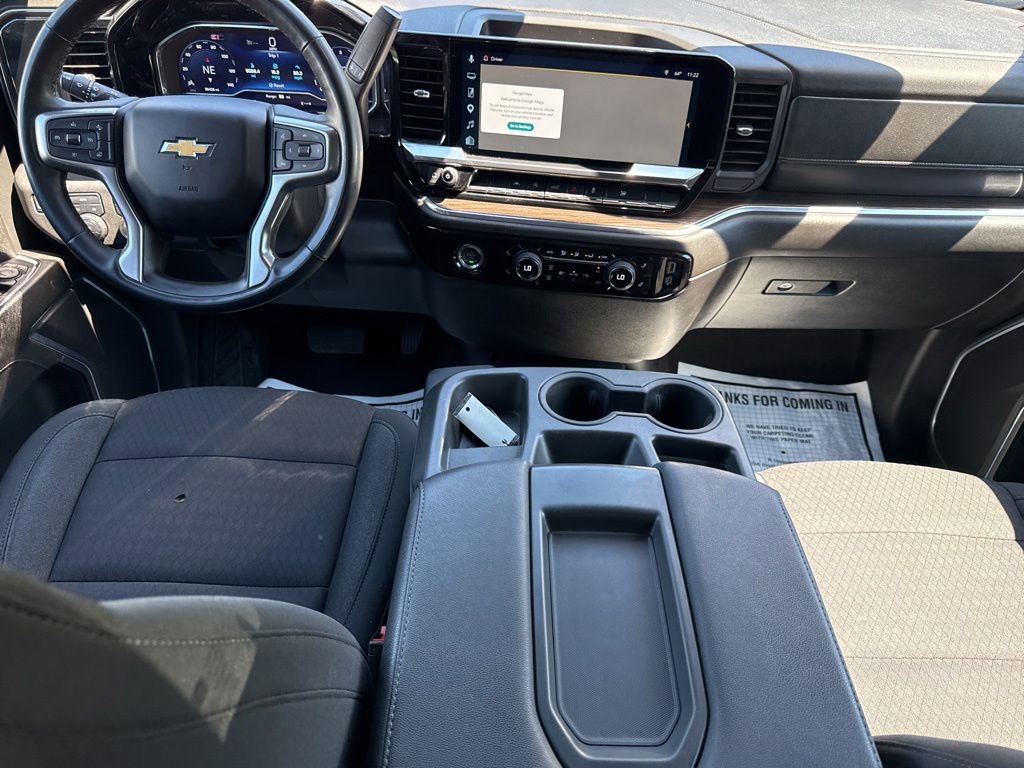 Used 2024 Chevrolet Silverado 1500 LT AWD/4WD image 18