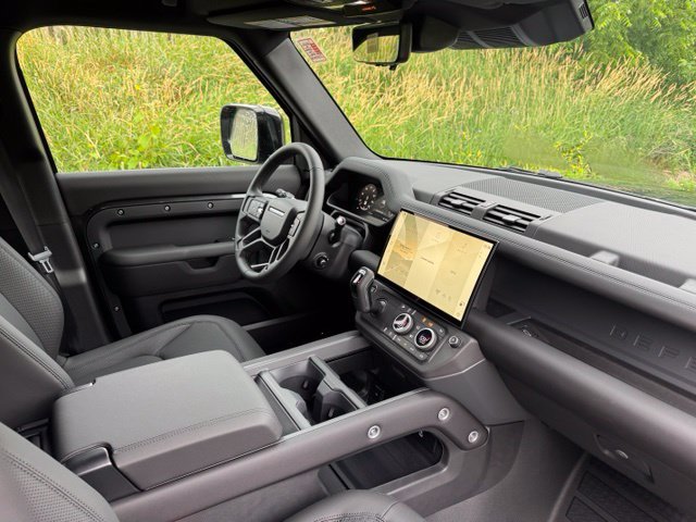 New 2026 Land Rover Defender 110 S AWD/4WD image 19