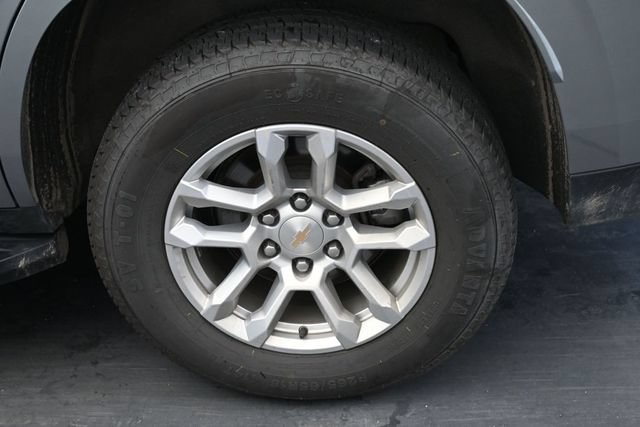 Used 2025 Chevrolet Tahoe LT AWD/4WD image 13
