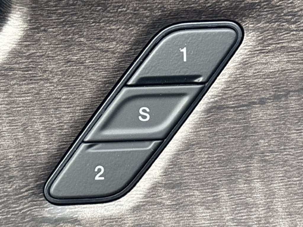 New 2027 Jeep Grand Cherokee Limited AWD/4WD image 32