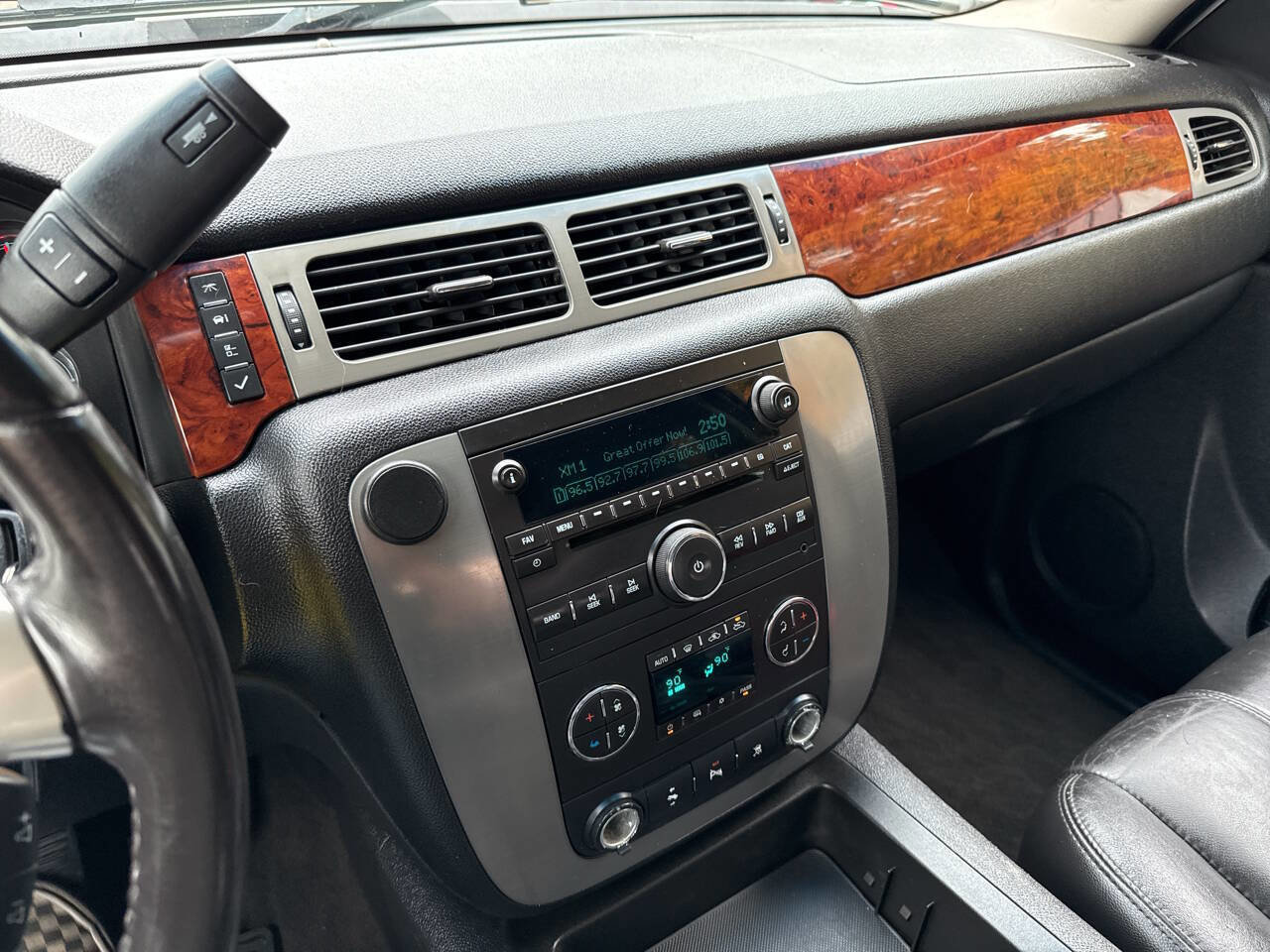 Used 2010 GMC Sierra 2500 SLT image 30