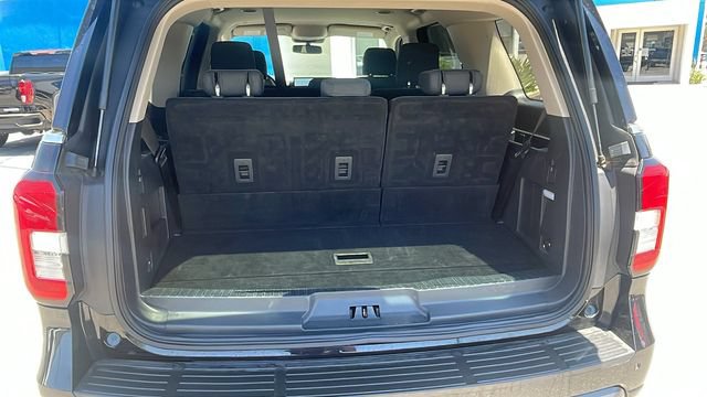 Used 2024 Ford Expedition XLT AWD/4WD image 31