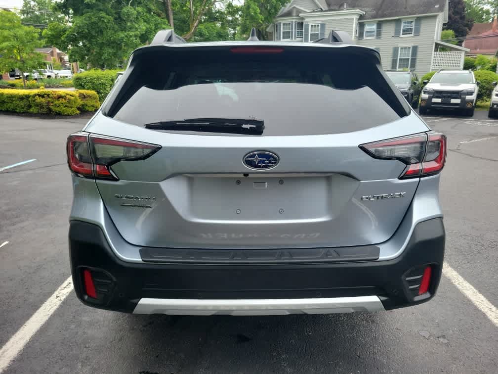 Used 2021 Subaru Outback Limited AWD/4WD image 4