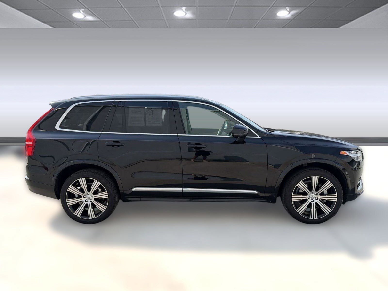 Certified 2024 Volvo XC90 B6 Plus w/ Protection Package Premier image 8