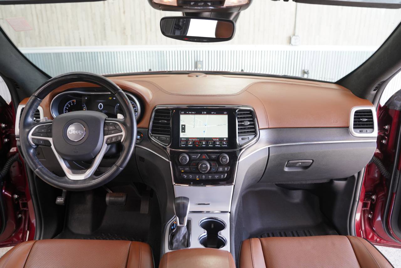 Used 2020 Jeep Grand Cherokee Summit AWD/4WD image 16