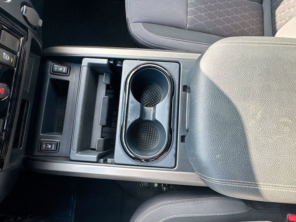 Used 2024 Nissan Titan SV w/ SV Bronze Edition Package RWD image 28