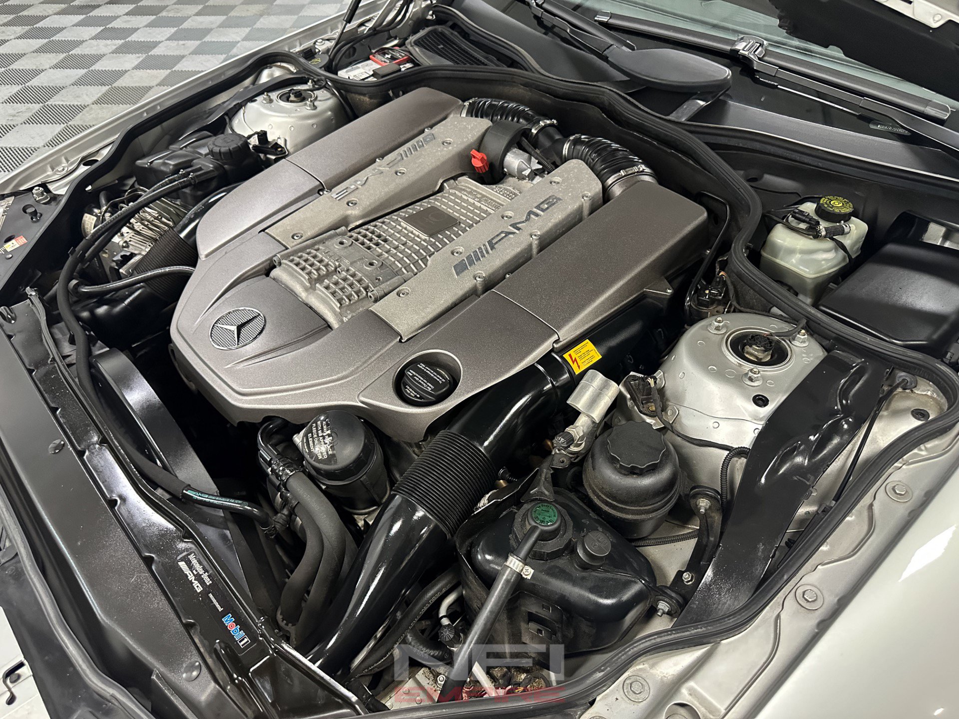 Used 2005 Mercedes-Benz SL 55 AMG image 44