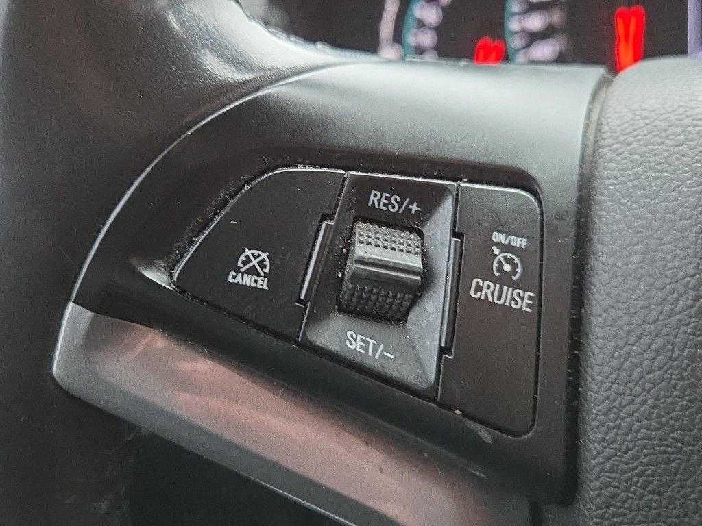 Used 2020 Chevrolet Trax LT w/ LT Convenience Package image 21