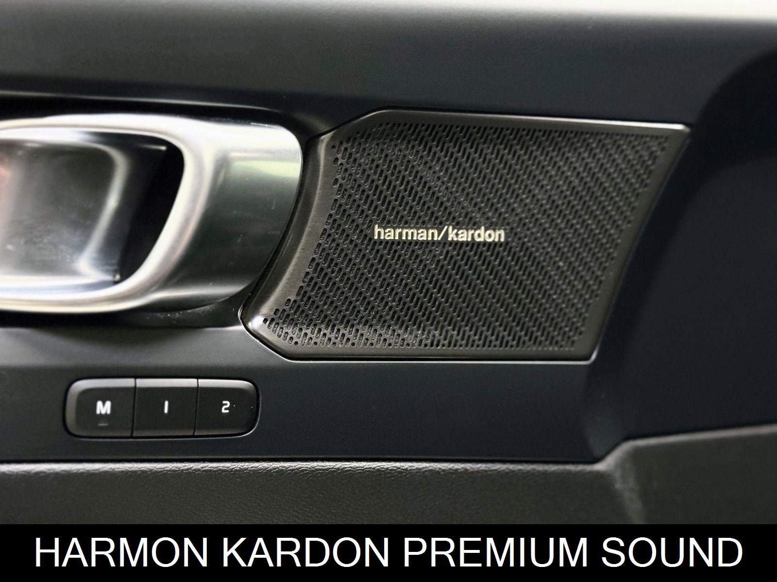 Used 2023 Volvo C40 P8 Recharge Ultimate image 14